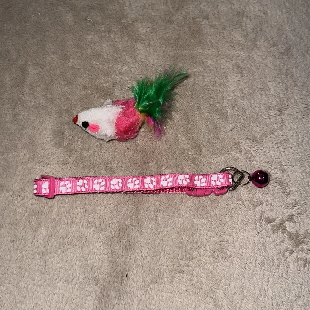 Cat bundle adjustable pink collar with paw print and pink/white toy mouse New